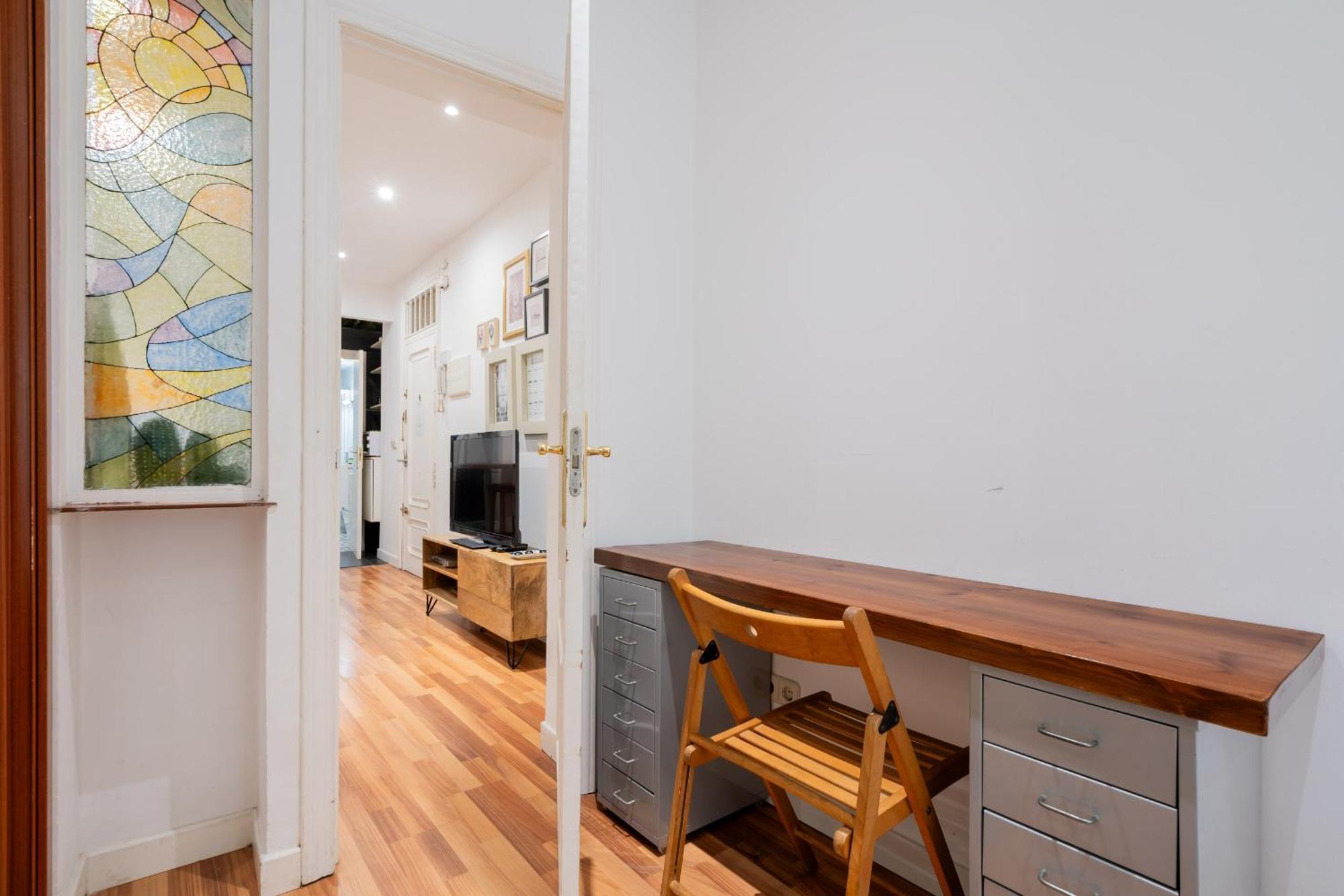 Apartamento En La Plaza De Lavapies Alquiler Temporal Мадрид Экстерьер фото